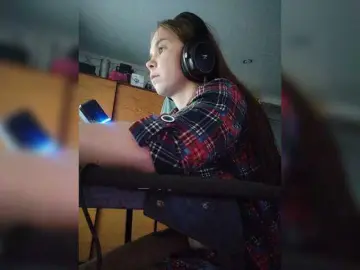 Kisa-malaya  live sex cam