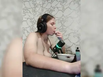Kisa-malaya  live sex cam