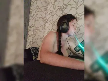 Kisa-malaya  live sex cam