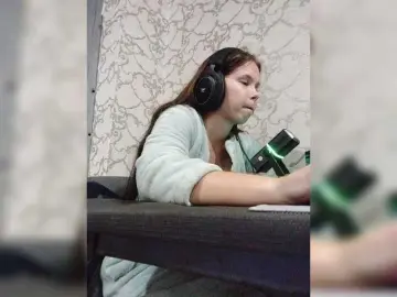 Kisa-malaya  live sex cam