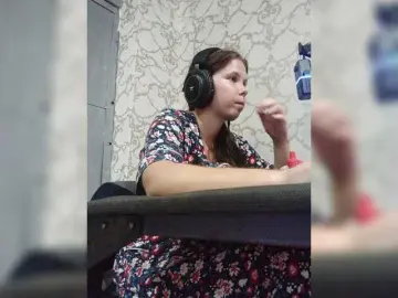 Kisa-malaya  live sex cam