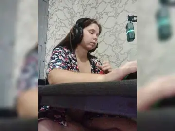Kisa-malaya  live sex cam