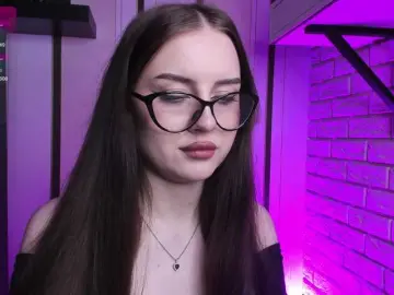 LunaMeow  live sex cam