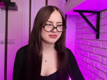 LunaMeow  live sex cam