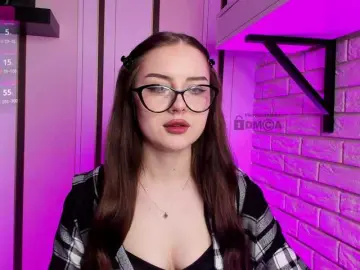 LunaMeow  live sex cam