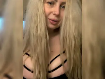 SweetJulia21  live sex cam