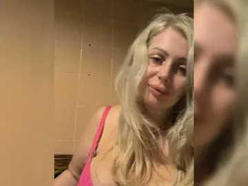 SweetJulia21  live sex cam