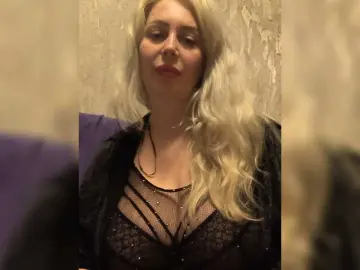 SweetJulia21  live sex cam