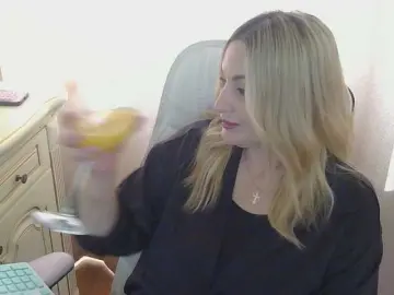 TANMZYA  live sex cam