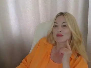 TANMZYA  live sex cam