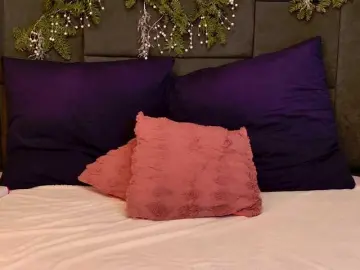 Vixsaria  live sex cam