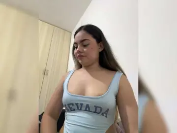 LiaBahamon  live sex cam