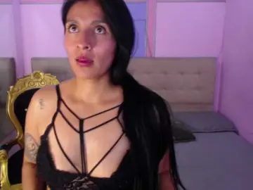 Melannyy--  live sex cam