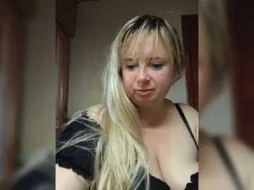 Mila2703  live sex cam