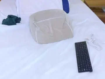 Fat-naughtyass  live sex cam