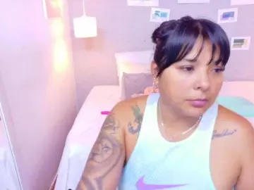 Fat-naughtyass  live sex cam