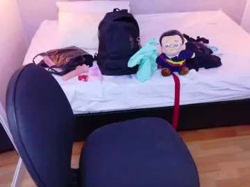 Fat-naughtyass  live sex cam