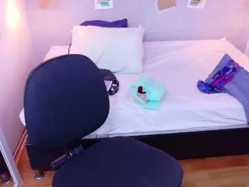 Fat-naughtyass  live sex cam