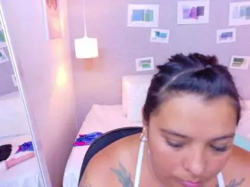 Fat-naughtyass  live sex cam