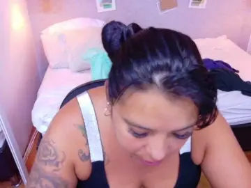 Fat-naughtyass  live sex cam