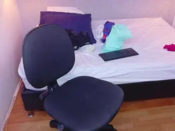 Fat-naughtyass  live sex cam