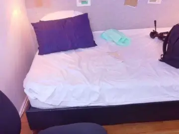 Fat-naughtyass  live sex cam