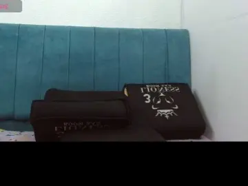 Valeriwet  live sex cam