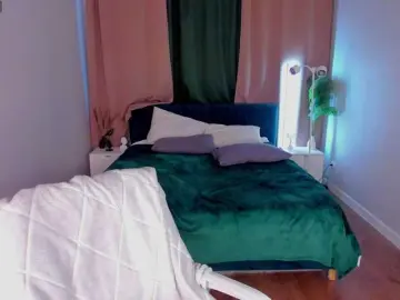 Alisha-Blakee  live sex cam