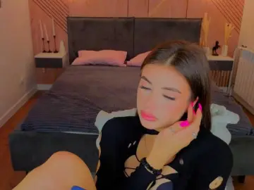 Alisha-Blakee  live sex cam