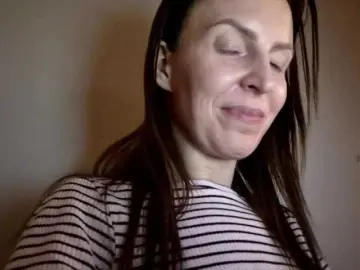 AnnaDear  live sex cam