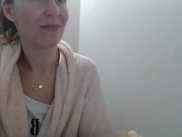 AnnaDear  live sex cam
