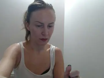 AnnaDear  live sex cam