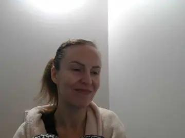 AnnaDear  live sex cam
