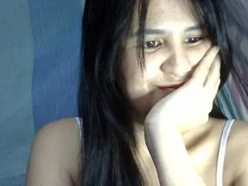 HOTTIEMEE  live sex cam