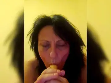 Jessica69  live sex cam