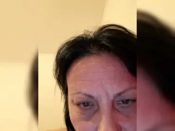 Jessica69  live sex cam