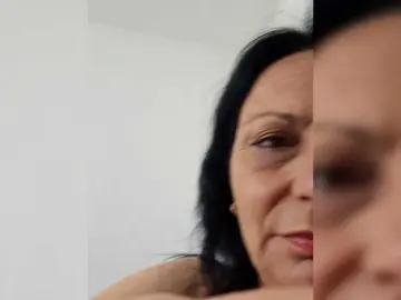 Jessica69  live sex cam
