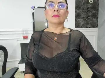 Ladyxmilf  live sex cam