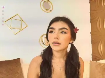 Paulinamiller  live sex cam