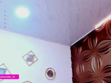 Paulinamiller  live sex cam