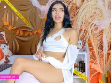 Paulinamiller  live sex cam