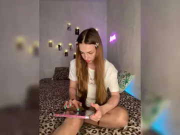 Perrytiffany  live sex cam