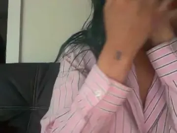 DelightfulDark  live sex cam