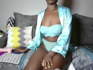 Goldiecandy  live sex cam