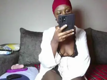 Goldiecandy  live sex cam