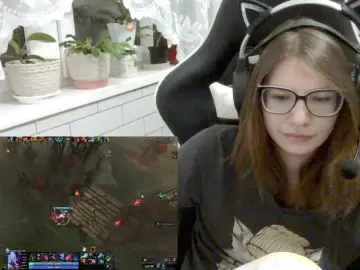 KittyMiracle  live sex cam