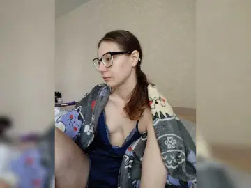 KittyMiracle  live sex cam