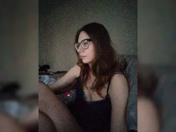 KittyMiracle  live sex cam