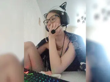 KittyMiracle  live sex cam
