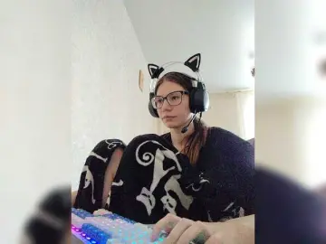 KittyMiracle  live sex cam